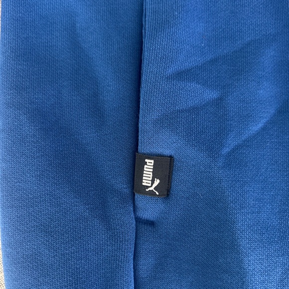 PUMA Blue Embossed Logo Hoodie Sz M | Athletic Streetwear Sweatshirt EUC - Picture 5 of 5